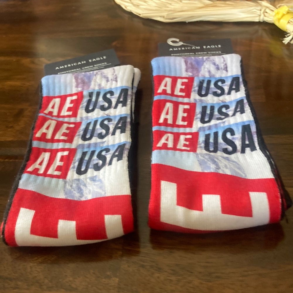 - American eagle photography crew socks